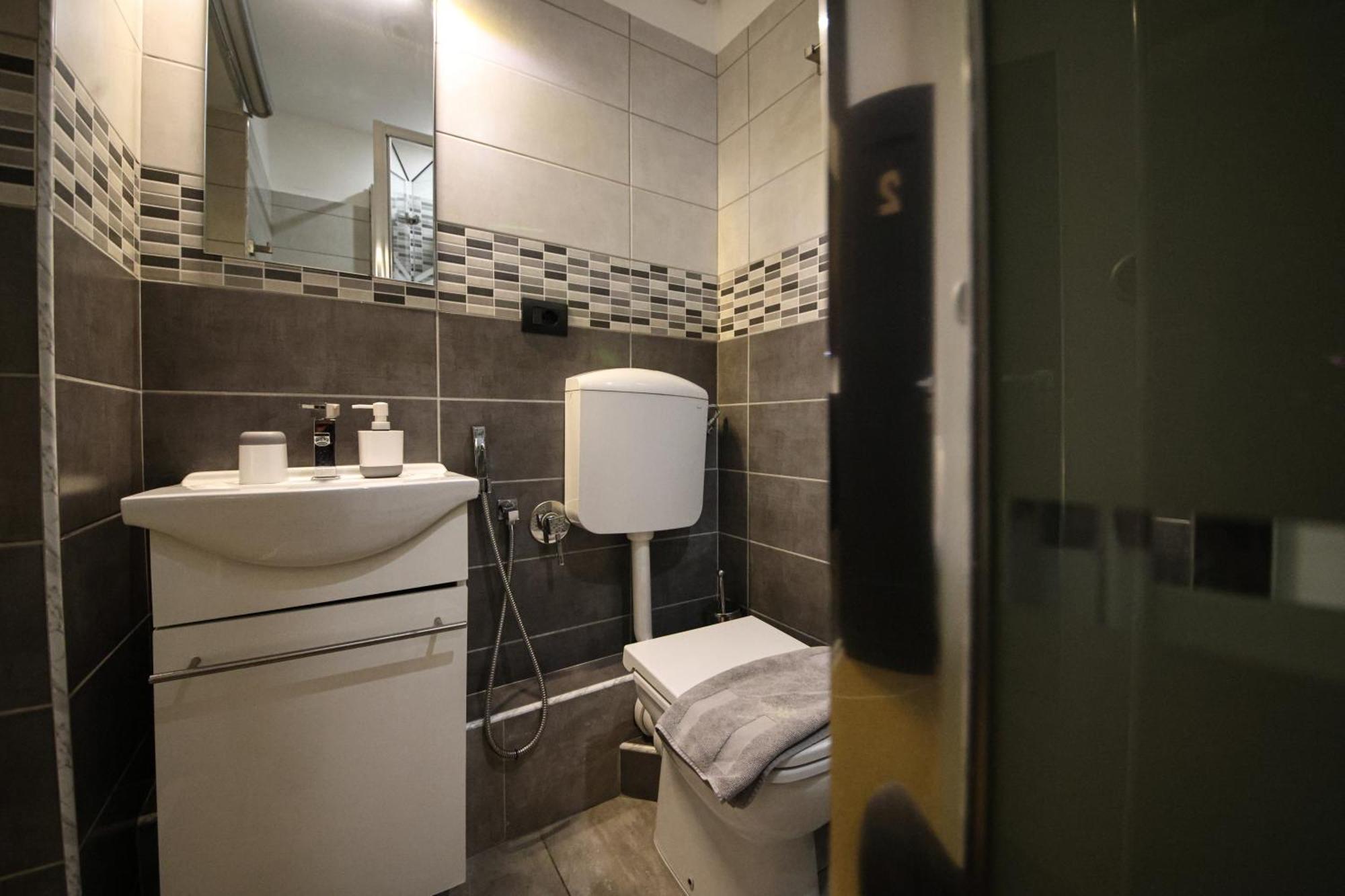 Nik Rooms 제노바 외부 사진