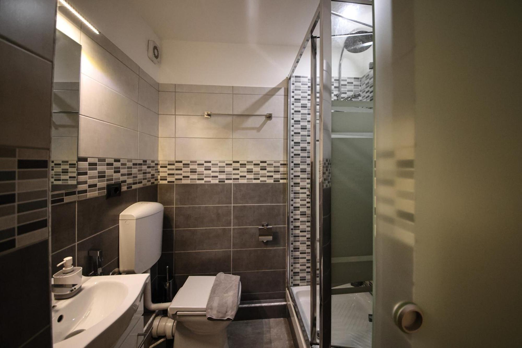 Nik Rooms 제노바 외부 사진