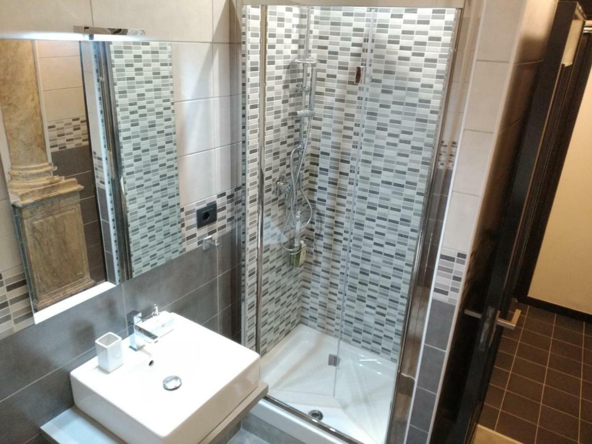 Nik Rooms 제노바 외부 사진